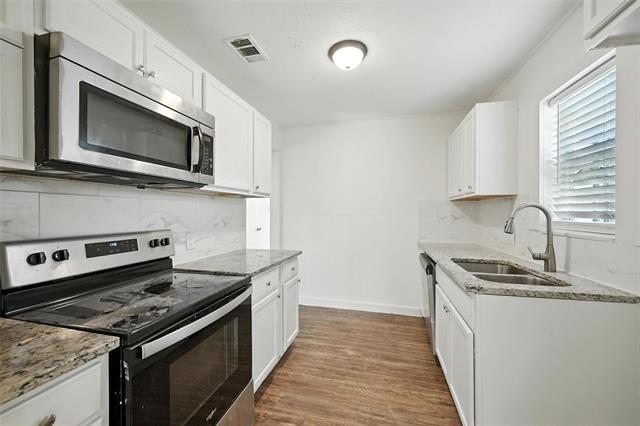 504 Bonham St in Tom Bean, TX - Building Photo - Building Photo