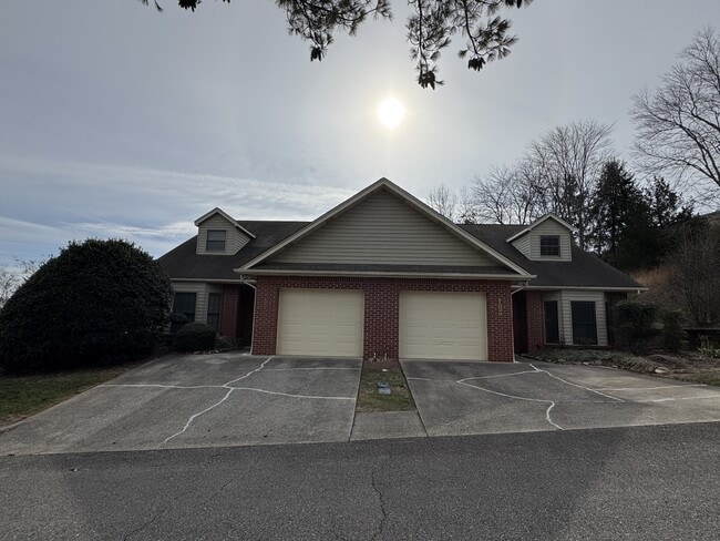 property at 103 Pinewood Dr