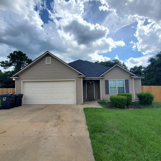 property at 4812 Stonewall Cir