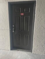 1068 Benoist Farms Rd in West Palm Beach, FL - Building Photo