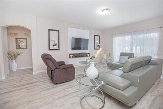 3034 Morton Way in Kissimmee, FL - Building Photo - Building Photo