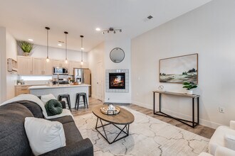 2922 W 26th Ave, Unit 4 in Denver, CO - Building Photo - Building Photo