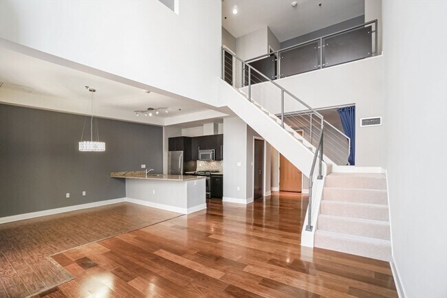 735 Harrison Ave in Boston, MA - Building Photo - Building Photo