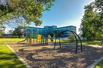 Palm Road Apartments in Lethbridge, AB - Foto de edificio - Building Photo