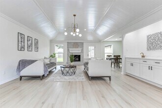 3351 S Sutton Square in Stafford, TX - Building Photo - Building Photo