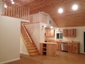 303 Frontier Ln in Bandera, TX - Building Photo - Building Photo