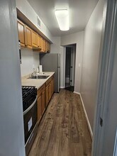 3039 30th St SE, Unit #4 in Washington, DC - Foto de edificio - Building Photo
