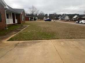 4460 Maxie St in Dalzell, SC - Building Photo - Building Photo