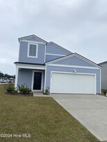 1084 Tripletail Dr NW