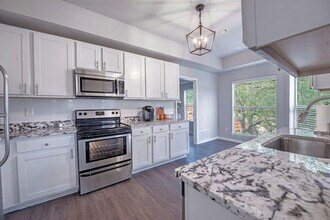 2716 Barton Creek Blvd in Austin, TX - Building Photo - Building Photo