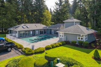 Campus Landing Apartments in Federal Way, WA - Foto de edificio - Building Photo