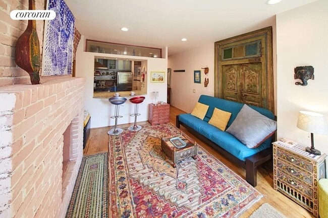 22 Cornelia St in New York, NY - Building Photo - Building Photo
