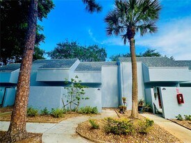 33 Deer Creek Rd in Deerfield Beach, FL - Building Photo