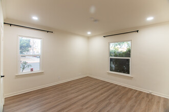 14700 Friar St in Van Nuys, CA - Building Photo - Building Photo