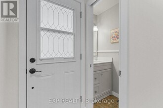 6247 Sundown Crescent in Ottawa, ON - Building Photo - Building Photo