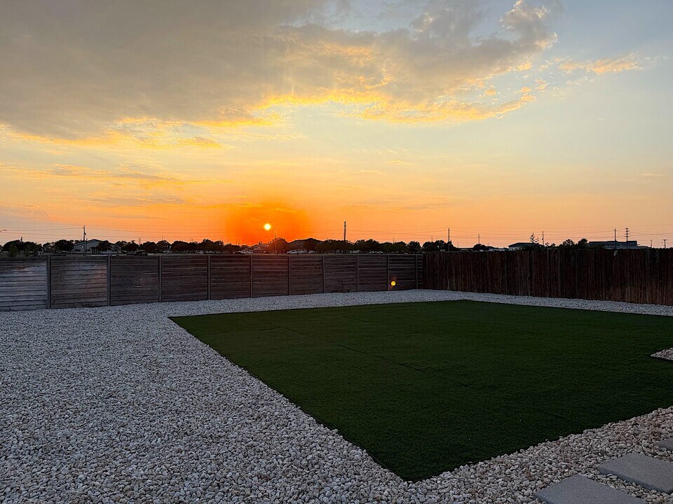 2060 Cliffbrake Way in Georgetown, TX - Building Photo