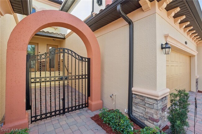 17291 Cherrywood Ct in Bonita Springs, FL - Building Photo - Building Photo