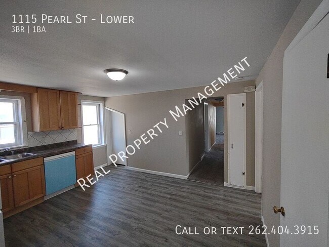 1115 Pearl St-Unit -Lower in Waukesha, WI - Building Photo - Building Photo
