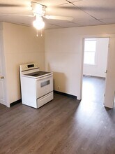 241 Candia Rd in Manchester, NH - Building Photo - Building Photo