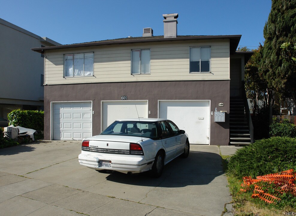 601 N Amphlett Blvd in San Mateo, CA - Building Photo