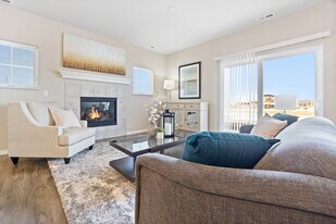 High Bluff at Creekwood Crossing