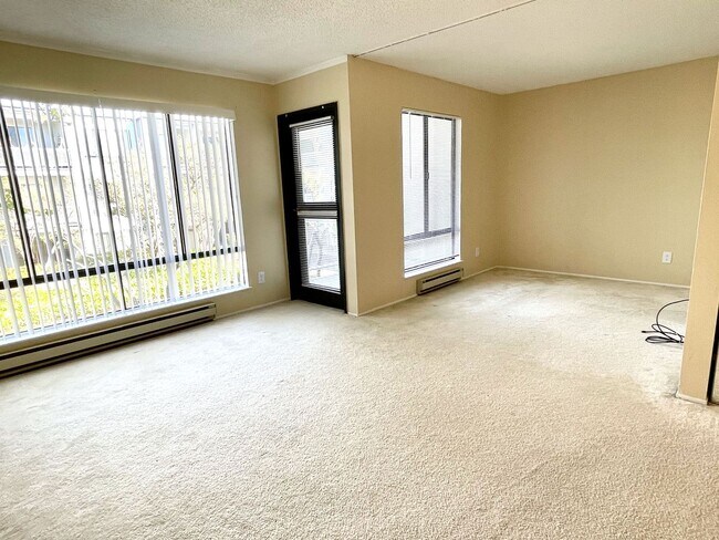 4 Anchor Dr in Emeryville, CA - Building Photo - Building Photo