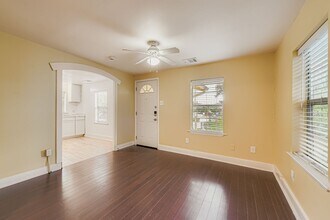 1209 E 9th St in Austin, TX - Building Photo - Building Photo