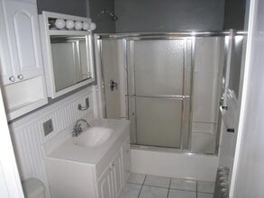 18 Bigelow St, Unit 3 in Boston, MA - Foto de edificio - Building Photo