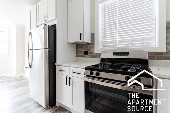 3837 N Greenview Ave, Unit GDN in Chicago, IL - Foto de edificio - Building Photo