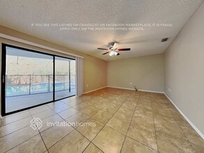 494 Still Meadows Cir W in Palm Harbor, FL - Foto de edificio - Building Photo