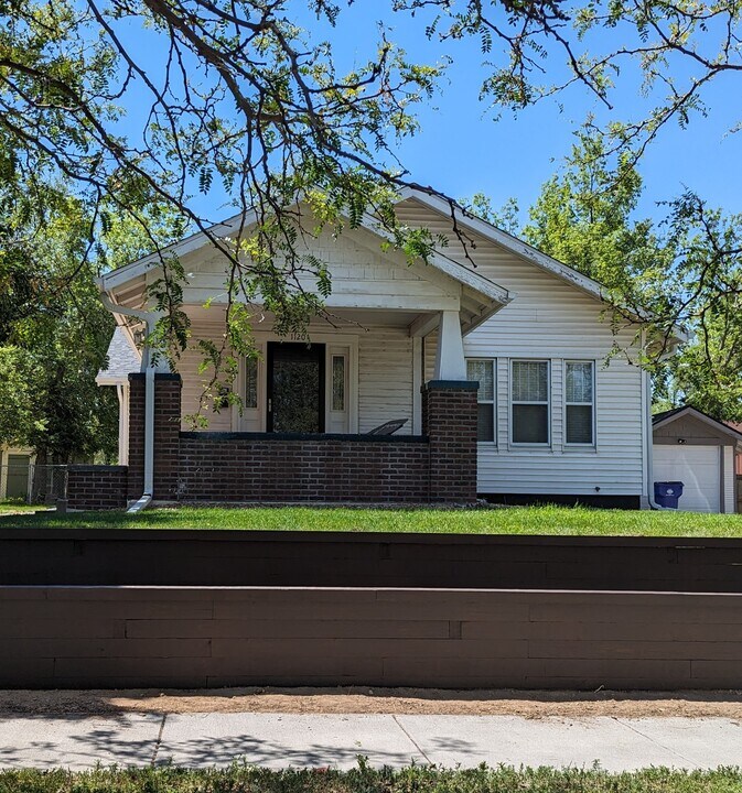1120 18th St in Greeley, CO - Building Photo