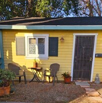 15020 Hamlin St, Unit Guest House in Van Nuys, CA - Building Photo