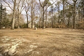 3580 Woodstock Rd in Gloucester, VA - Foto de edificio - Building Photo