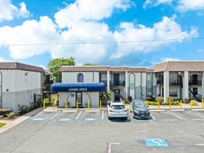 Tierra Bella in Houston, TX - Building Photo - Building Photo