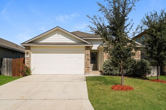 property at 6607 Kingsley Edge
