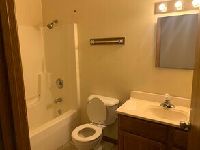 722 Menomonie St in Eau Claire, WI - Building Photo - Building Photo