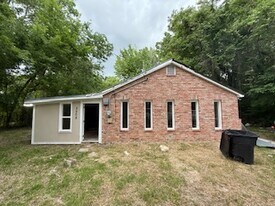 2505 Kaufman St in Baton Rouge, LA - Building Photo