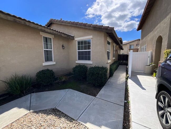 289 Flame Ave in Perris, CA - Building Photo - Building Photo