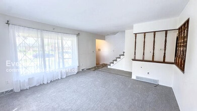 12136 Brougham Dr in Sterling Heights, MI - Building Photo - Building Photo