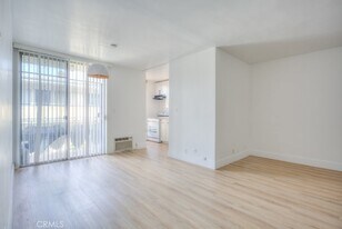 4255 5th St in Los Angeles, CA - Building Photo