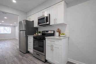 224 E Rimini Ct in Palatine, IL - Building Photo - Building Photo