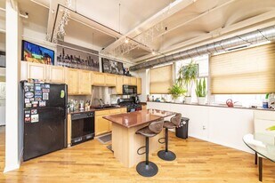 500 S Clinton St in Chicago, IL - Building Photo