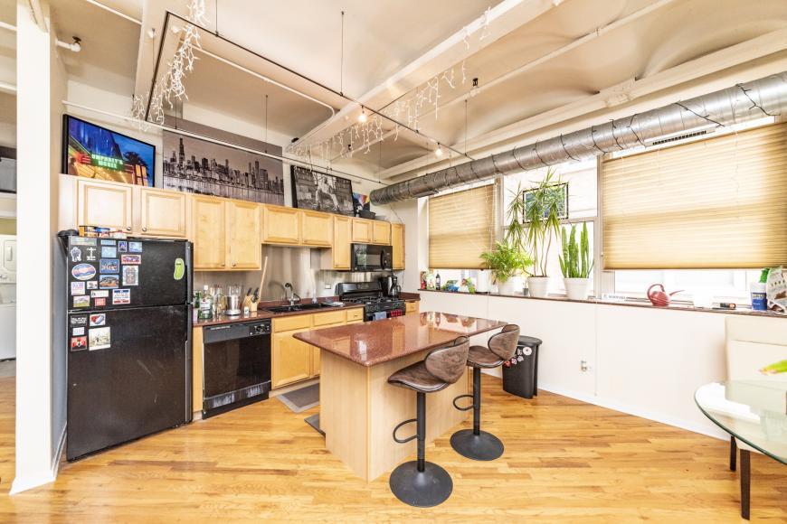 500 S Clinton St in Chicago, IL - Building Photo