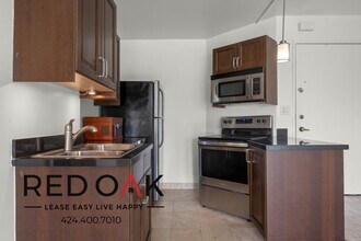 3949 Los Feliz Blvd in Los Angeles, CA - Building Photo - Building Photo