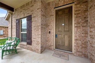 5217 Anaheim Ave in Pflugerville, TX - Foto de edificio - Building Photo