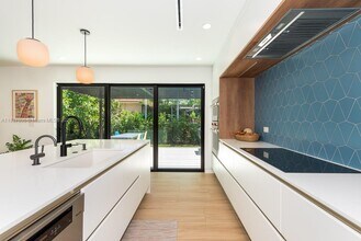 8959 Abbott Ave in Surfside, FL - Building Photo - Building Photo