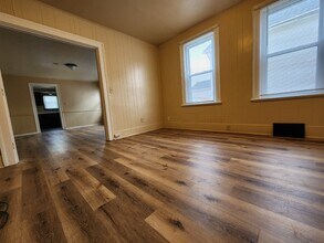 310 W 7th Ave in Oshkosh, WI - Building Photo - Building Photo