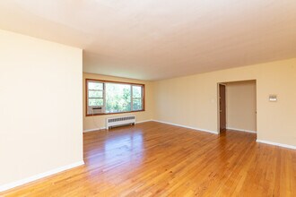 2625 W Fitch Ave in Chicago, IL - Building Photo - Building Photo