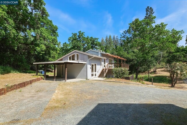 165 Topaz Ln in Pleasant Hill, CA - Building Photo - Building Photo