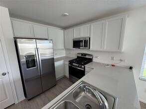 110 Haw Br Vw in Kyle, TX - Building Photo - Building Photo